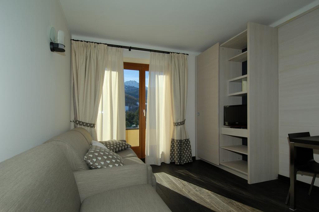 Hotel Bucaneve Bardonecchia Camera foto