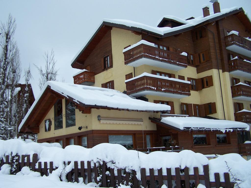 Hotel Bucaneve Bardonecchia Esterno foto