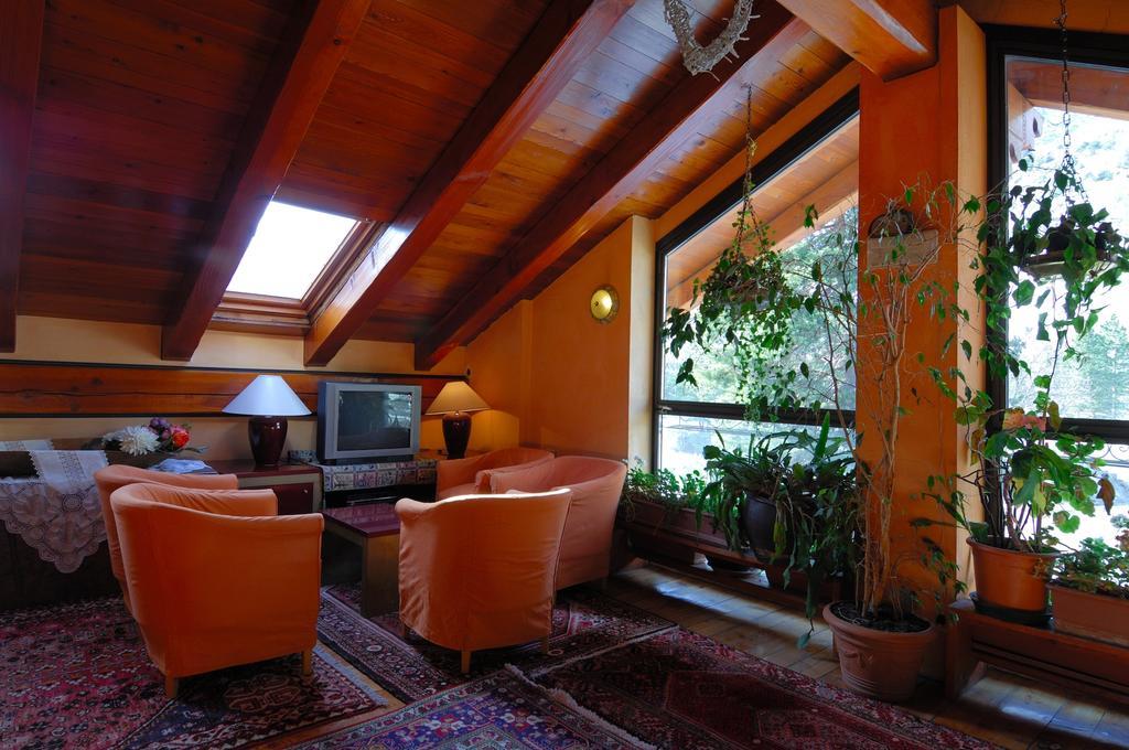 Hotel Bucaneve Bardonecchia Esterno foto