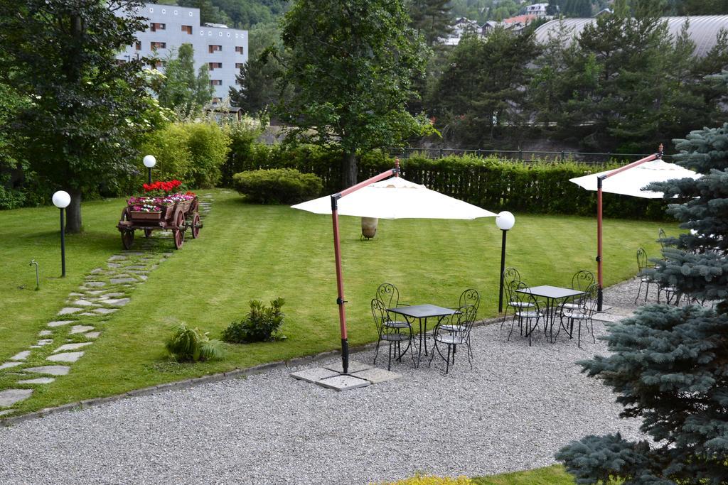 Hotel Bucaneve Bardonecchia Esterno foto