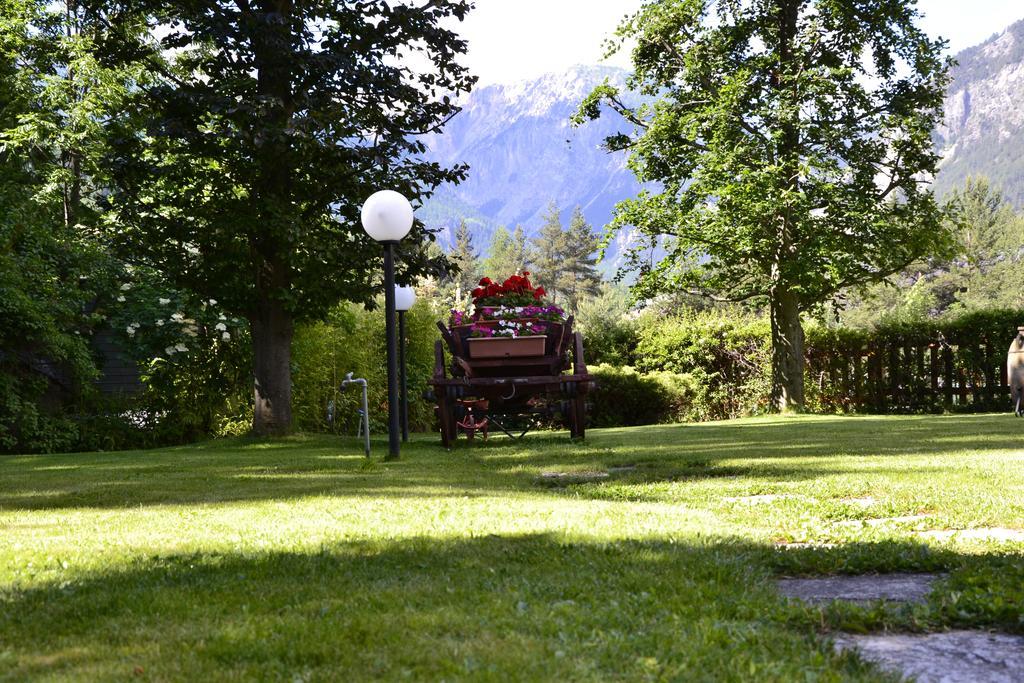 Hotel Bucaneve Bardonecchia Esterno foto