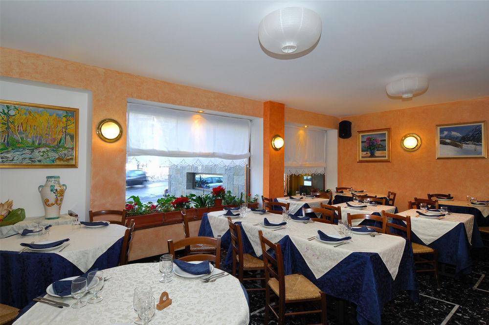 Hotel Bucaneve Bardonecchia Esterno foto