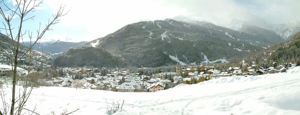 Hotel Bucaneve Bardonecchia Esterno foto