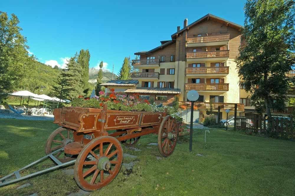 Hotel Bucaneve Bardonecchia Esterno foto
