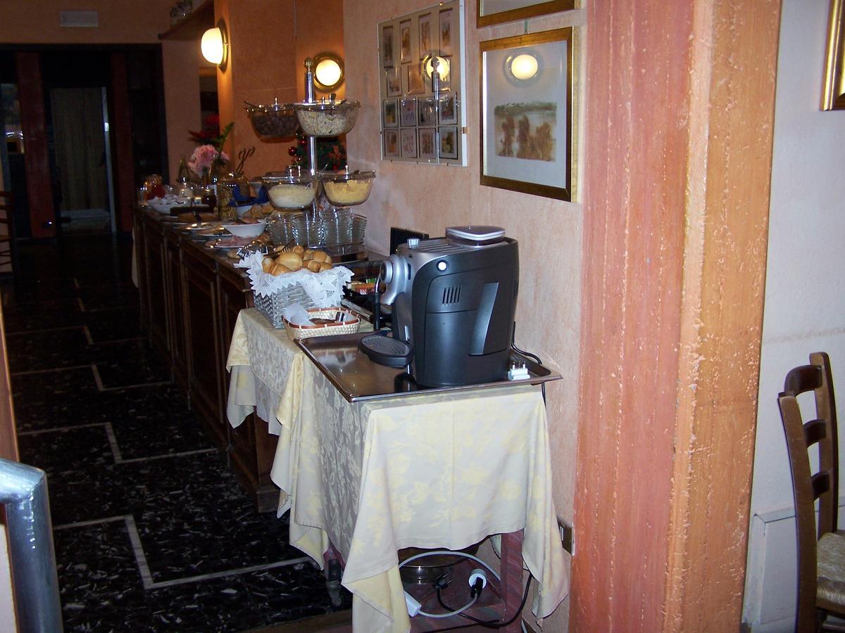 Hotel Bucaneve Bardonecchia Esterno foto