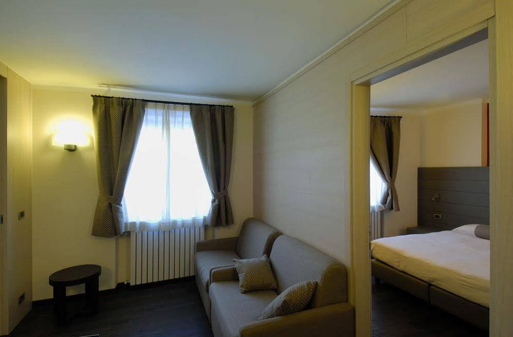 Hotel Bucaneve Bardonecchia Esterno foto